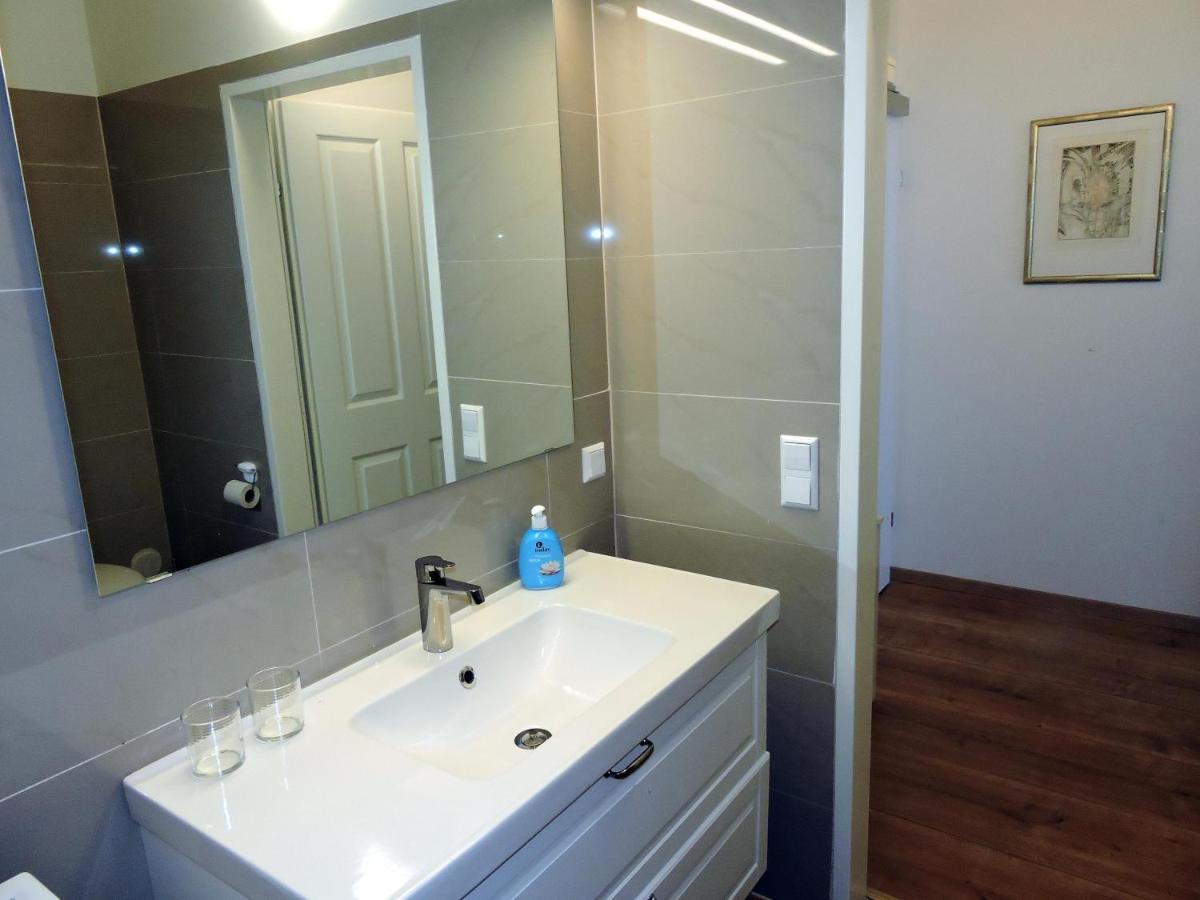 213 Prag, Studio Apartment, 27M2, 1-2 Personen Klagenfurt am Woerthersee Luaran gambar